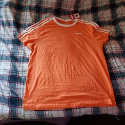 This is a brand new Adidas T shirt that hasnt been worn at all. I am selling because it doesnt fit me. The size for this t shirt is M.

Please I dont want any returns. If you are collecting I would like cash for the item when you come to collect it so no online payments for collection, thank you.