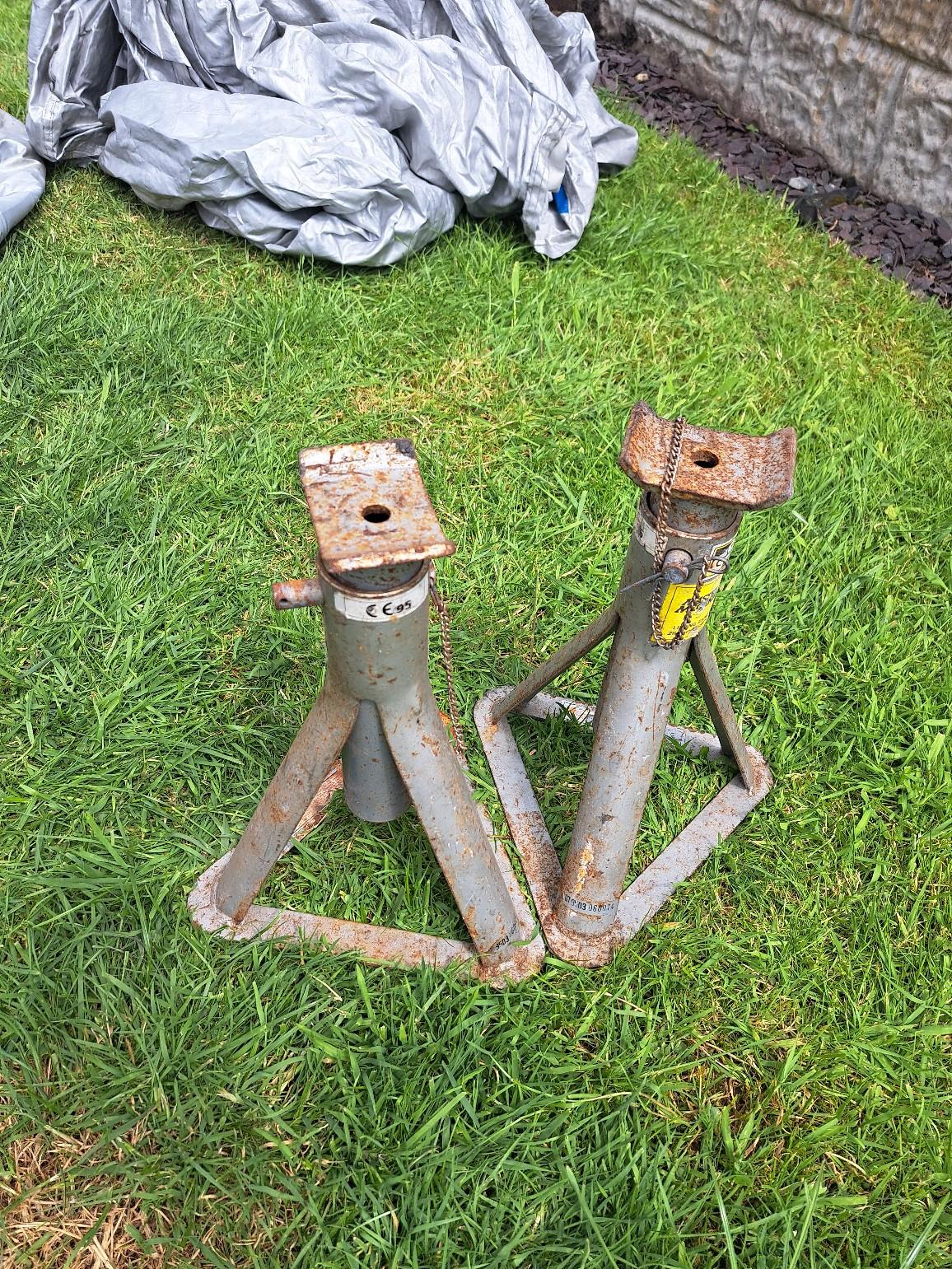 axel stands in B36 Bromwich for £10.00 for sale | Shpock