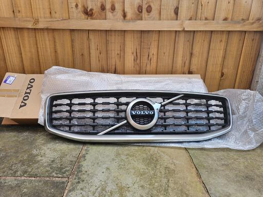 Vehicles Merseyside Liverpool - Photos for Volvo V60 Front Grill