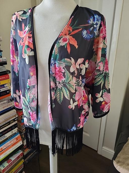 Buy & Sell West Midlands - Photos for Nikka Black Floral Cover Up Blouse Size 12