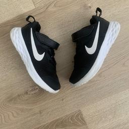 Really good condition, Nike Trainers, Size 7.5  toddler