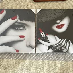 Two small canvas prints
Lipstick 💄 & 💅 Nails
Two nice picturs for eany studio or young girls bedroom who wants to do modelling, salon exc 
Pleas look at postage thank you .