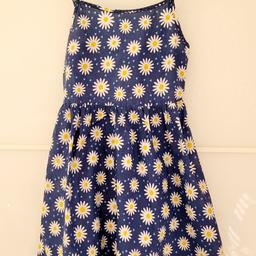 Lovely flower dress age 5-6y, Collection Fairfield