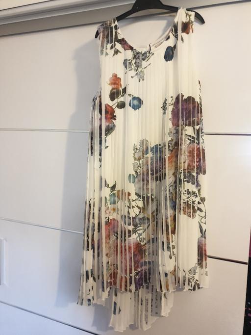 Buy & Sell East London Beckton - East London - Photos for Pleated dress