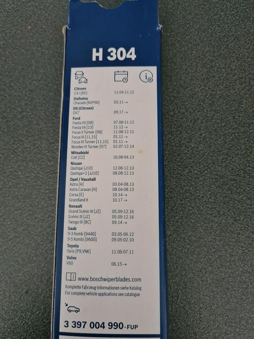 Vehicles West Midlands Birmingham - Photos for Bosch H 304 rear wiper 300mm / 12