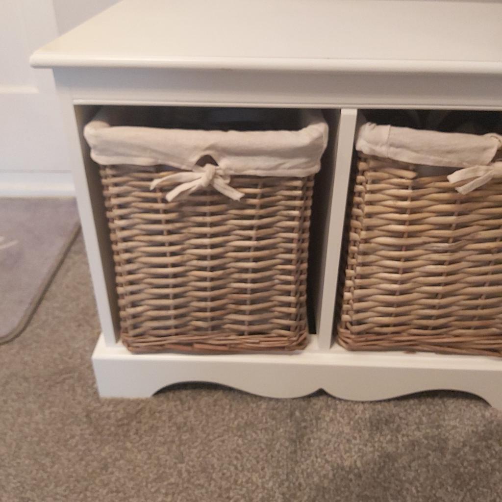 White wooden storage unit with 2 baskets. Could be used for toys or shoe storage and makes a handy seat. Very study unit. Buyer collects only. Measures 48cms high, 62 cms across and depth 40cms.