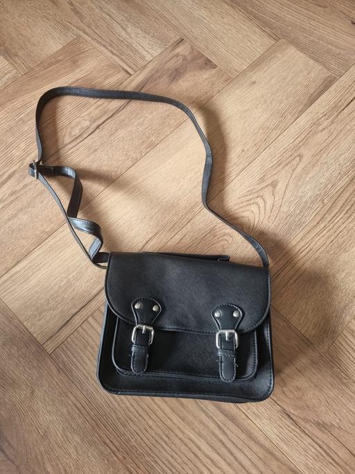 Buy & Sell South East London Well Hall - South East London - Photos for Black crossbody satchel