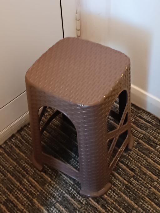 Buy & Sell East London Cambridge Heath - East London - Photos for Plastic Sitting Stool H45cm W28x28cm