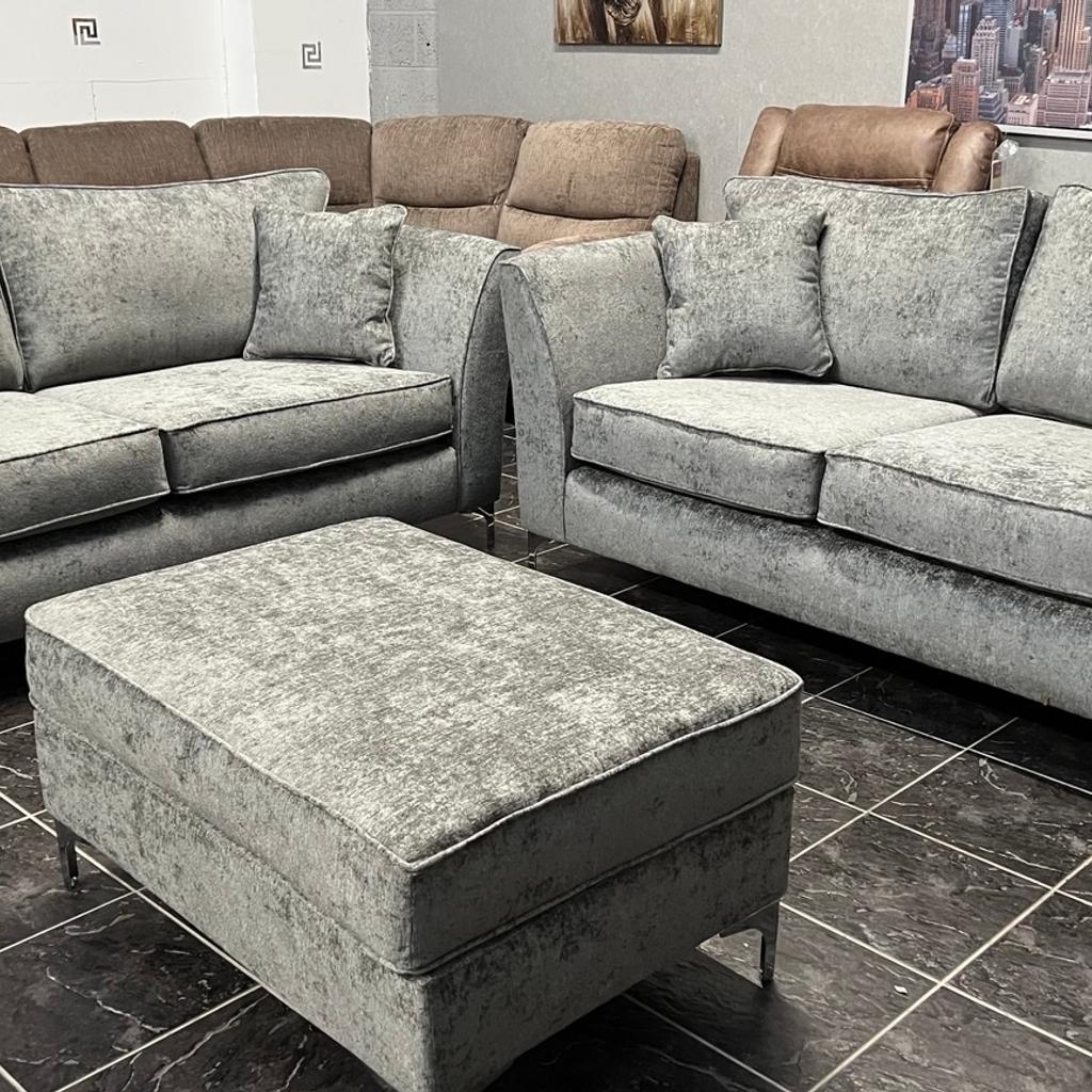 Brand New Premium luxury sofa’s available with large footstool , swivel chair, armchair.
Available in many colours. Can be ordered in different memory foam seat cushions. FIRM - SOFT -SUPER SOFT.

The address is :
🛋️Friendly Furniture🛋️
Sunnyside business park
Adelaide Street
Bolton
BL33NY

Tel: 07543783313

U Corner £1250
Corner 2 centre 2 £1098
Corner 2 centre 1 £1049
Price: 3+2 sofa : £1098
Swivel chair: £499
Armchair :£449
Footstool: £300
Moons-tool: £200

Free delivery in Bolton area 🚚
Nationwide delivery available 🚚🚚🚚

Please message me with your postcode for a quote.

More sofa’s table and beds available.