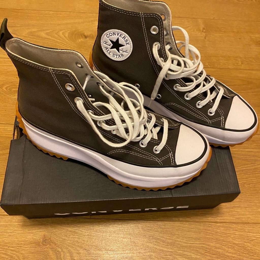Cargo Khaki, white, black and gum Run Star Hike

Size uk 8.5 eur 43

Unisex

Can be sent out if buyer pays for postage

I am an honest seller and would personally rather you come and look at the shoes before you part with your money.

No time wasters please😊