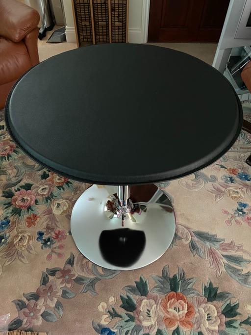 Buy & Sell Kent Dartford - Photos for Adjustable Round Bisto Table