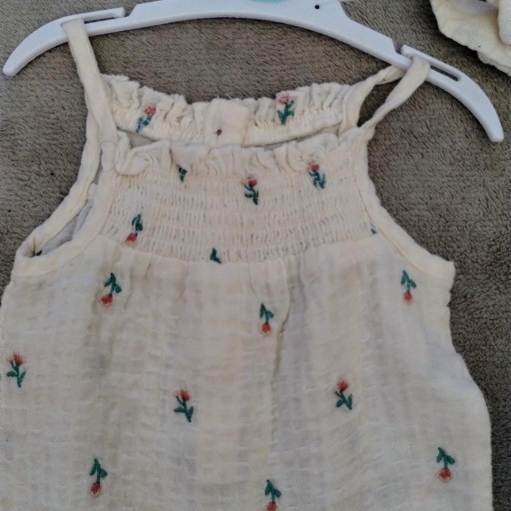 new without tag from George (plastic tag still attached)
☀️buy 5 items or more and get 25% off ☀️
➡️collection Bootle or I can deliver if local or for a small fee to the different area
📨postage available, will combine clothes on request
💲will accept PayPal, bank transfer or cash on collection
,👗baby clothes from 0- 4 years 🦖
🗣️Advertised on other sites so can delete anytime