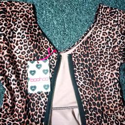 Boohoo Ladies Animal Print Top
Brand new with tag never Been worn