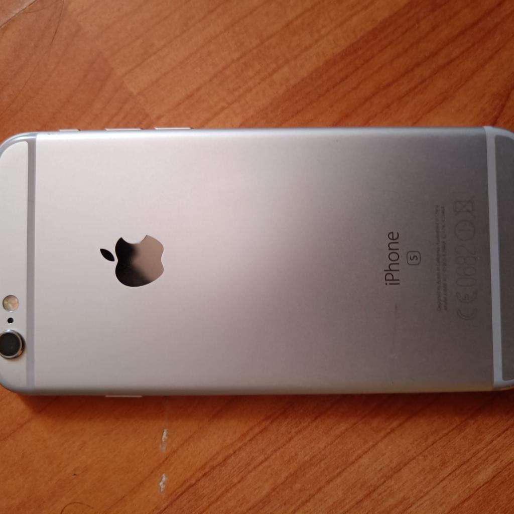 iPhone 6s.

iPhone 6s used.. unlocked to any network and in very excellent condition with minor wear and tear like the obvious marks on the casing etc.

Might need battery replacement for it to work to 💯 max performance as battery health capacity is 84 percent.

Other than that a perfectly functional phone comes without box or charger.