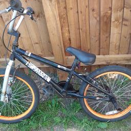 BMX style Piranha Rapture with 20 inch wheels and stunt pegs. ready to ride.