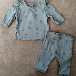 excellent condition from Matalan
☀️buy 5 items or more and get 25% off ☀️
➡️collection Bootle or I can deliver if local or for a small fee to the different area
📨postage available, will combine clothes on request
💲will accept PayPal, bank transfer or cash on collection
,👗baby clothes from 0- 4 years 🦖
🗣️Advertised on other sites so can delete anytime