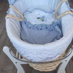 Moses Basket Bedding
BASKET AND STAND NOT INCLUDED
Mothercare, blue
Spare set for a little boys moses basket
From pet and smoke free home
Collection only