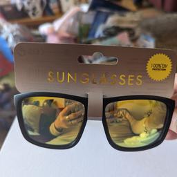 mens black plastic frame sunglasses with yellow mirror glass. UV 400. new. I do post.