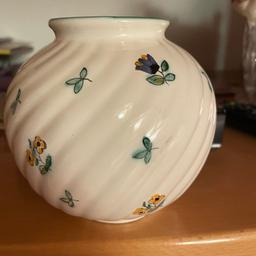 Gmundner Streublumen Vase 12cm
Unbenutzt 
Versand 5€