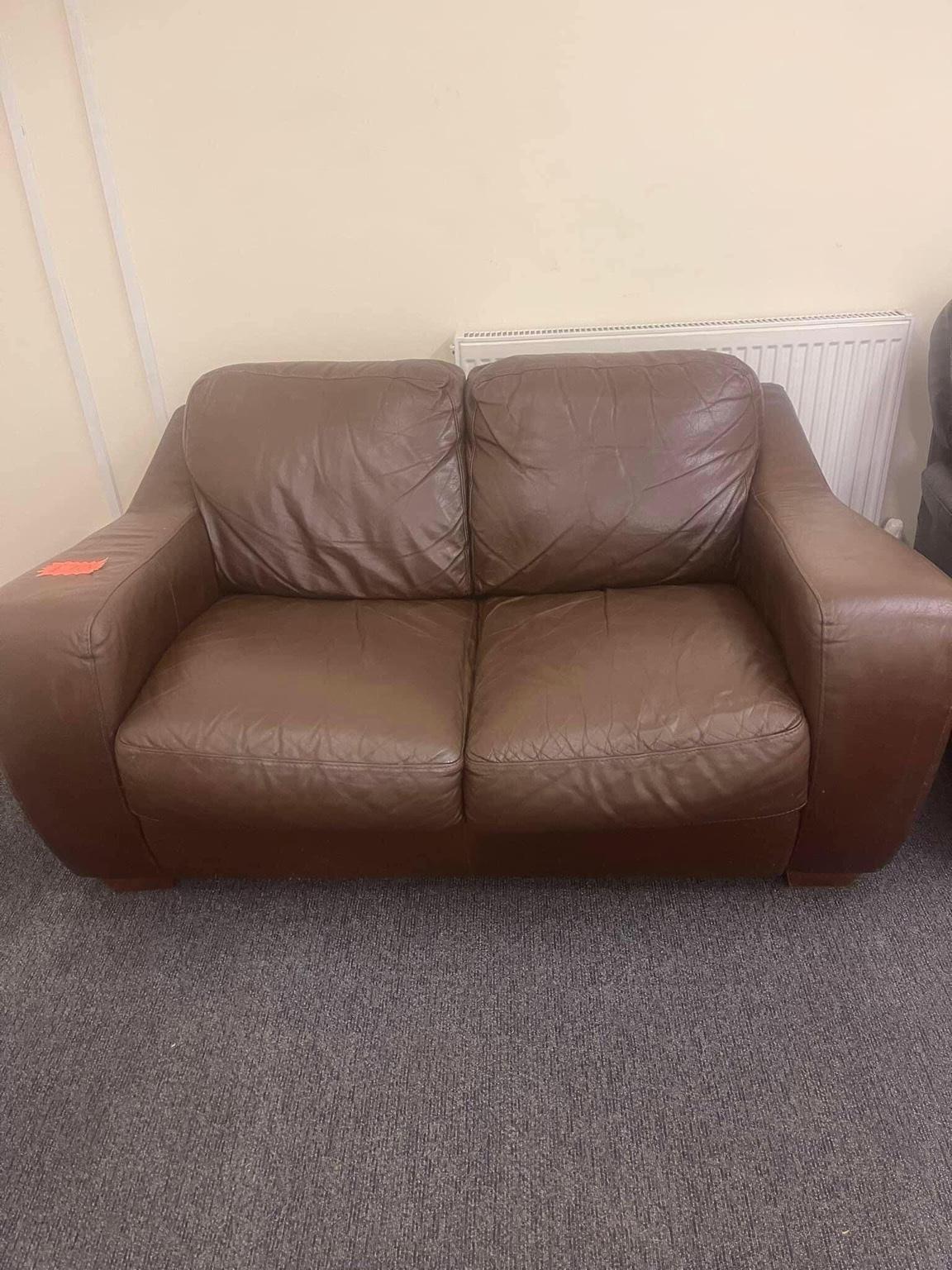 Pre owend 2 seater brown sofa in S62 Parkgate for £75.00 for sale Shpock