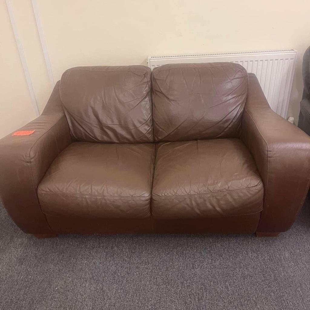 Pre owend 2 seater brown sofa in S62 Parkgate for £75.00 for sale Shpock