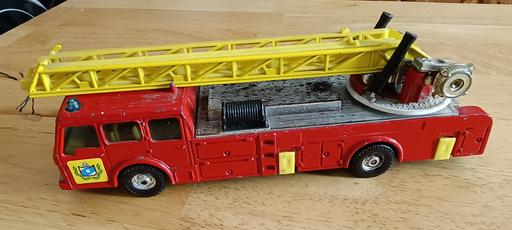 Buy & Sell Cambridgeshire Huntingdonshire - Photos for corgi fire engine toy truck with ladder