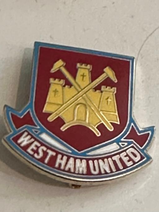 Buy & Sell Essex Southend-on-Sea - Photos for West Ham football badge