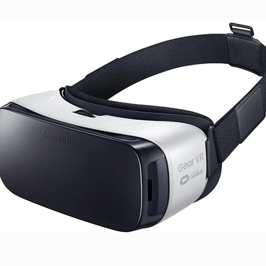 Samsung Gear VR Virtual Reality Headset for Note 5/S6 Edge Plus/S6 Edge/S7/S7 Edge - Frost White

Product Description
Put on the Gear VR, and you're there in the moment. A Super AMOLED display, wide field of view, precise head-tracking and low latency brings reality to the virtual.Gear VR works seamlessly with Galaxy smartphones. All you need to do is slip in your phone and you're free to take on the world and beyond.To reach new levels, a comfortable headset is a must. That's why with a wider interface, Gear VR is now 19% lighter compared to the previous model. And with its larger touchpad, you get easy and accurate control.There are no bad seats at this theatre. The big screen is all yours. Whenever you're ready, pick what you want from a vast selection of content and settle down with a snack of your choice.Anything is possible when you're inside Gear VR. Whether it's battling the undead or riding a flying carpet, you won't run out of adventures with an ever-expanding vault of games.