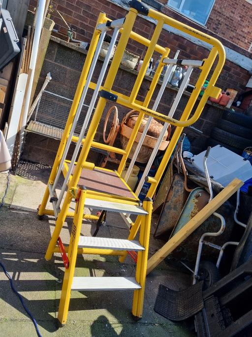 Buy & Sell Bradley Wolverhampton - Photos for Builders podium tower UGO