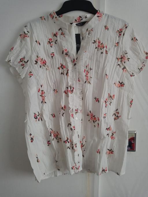 Buy & Sell Staffordshire Lichfield - Photos for Ladies Short Sleeve Blouse.