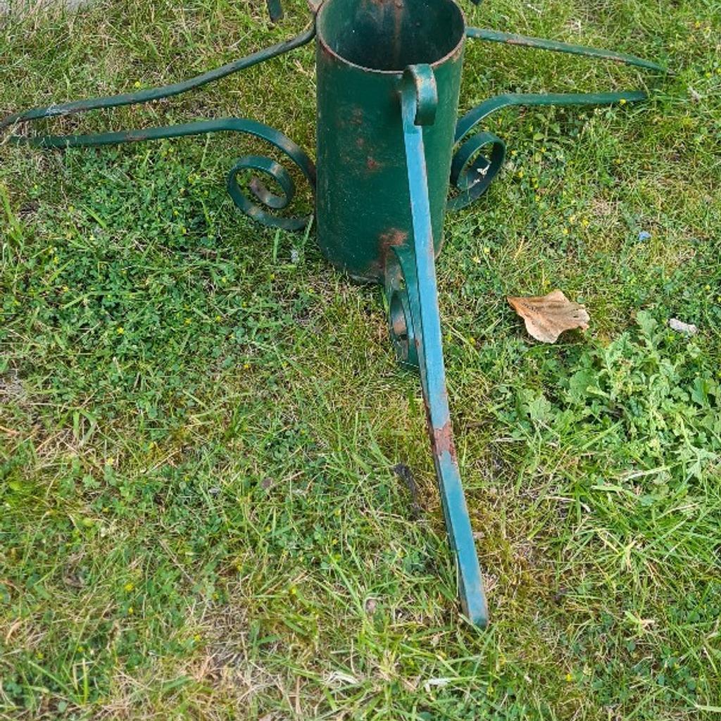 Garden Tree Stand

Collection only from Walsall Wood WS9 near Aldridge and Brownhills. Please see other items, including Garden tools and Planters for sale , as having a massive house clearance