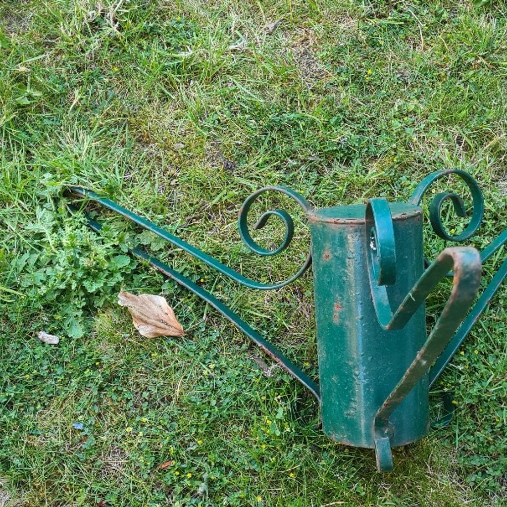 Garden Tree Stand

Collection only from Walsall Wood WS9 near Aldridge and Brownhills. Please see other items, including Garden tools and Planters for sale , as having a massive house clearance