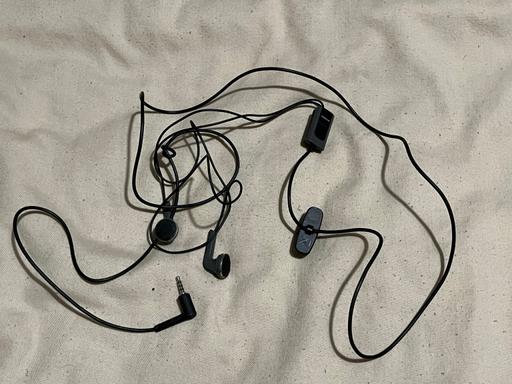 Buy & Sell Kent Maidstone - Photos for nokia wire earphones with microphones