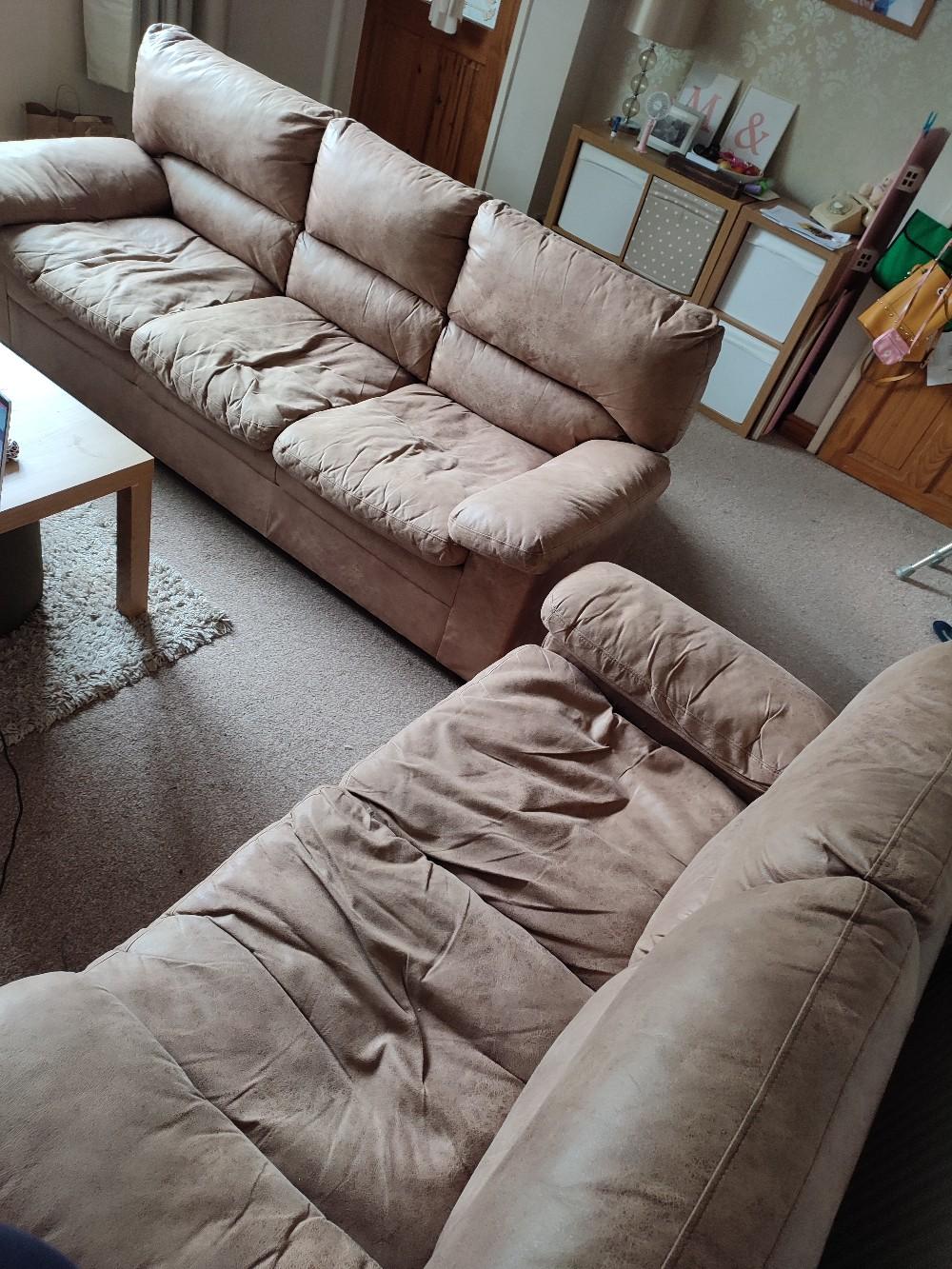 3 and 2 seater sofa in S5 Sheffield for £100.00 for sale Shpock