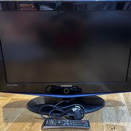 Samsung LE32R73BD 32” HD LCD TV used in good working condition,
Complete with remote control and desk stand its got 1 HDMi port
Has standard wall mount holes.