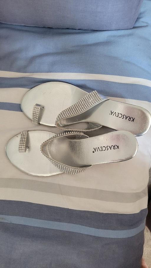 Buy & Sell Norfolk Norwich - Photos for silver glitsy sandals size 7