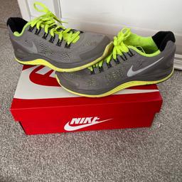 Nike lunarglide 4 running trainer hardly used