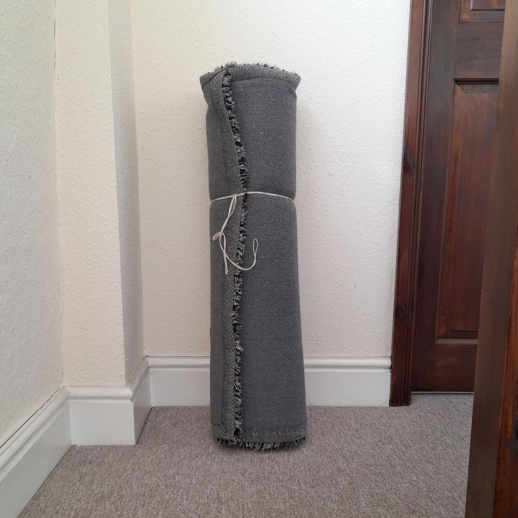 Good condition, though I would recommend hoovering it

▪ Brand = Flair Rugs
▪ Design = Vista
▪ Composition = 100% polyester
▪ Grey mix
▪ From an office that I closed down
▪ Approx measurements = 155 x 82cm
▪ If want more pictures or have any questions, please ask

No offers, fixed price + cash on collection = M34 postcode

-
-
-

collection collect pick up manchester droylsden audenshaw openshaw denton ashton reddish clayton beswick ancoats hyde stalybridge failsworth tameside dukinfeld stockport bolton longsight oldham glossop salford ancoats middleton rochdale sale cheshire stretford trafford fallowfield prestwich moston didsbury chorlton swinton worsley wythenshawe burnage farnworth mossley cheetham leigh royton bury warrington wigan altrincham grey carpet grey rug carpet shaggy rug floor flooring carpets furnishing decor high pile small rugs
