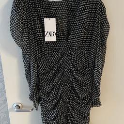 Hi and welcome to this beautiful looking ladies Zara Ruffle Puff Sleeve Mini Dress Size Medium brand new with tags thanks