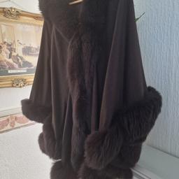 cape cashmere-wool/ poncho
with hood,can open
one size
welcome offers