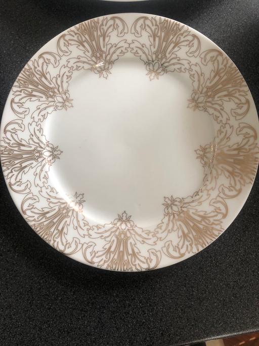 Buy & Sell North London Barnsbury - North London - Photos for Dinner set for 8