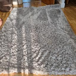In like new condition rug
Little used
Excellent quality.
2350mm Lx 1600mm W