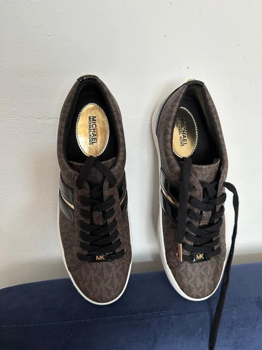 Buy & Sell East London Goodmayes - East London - Photos for Michael kors trainer