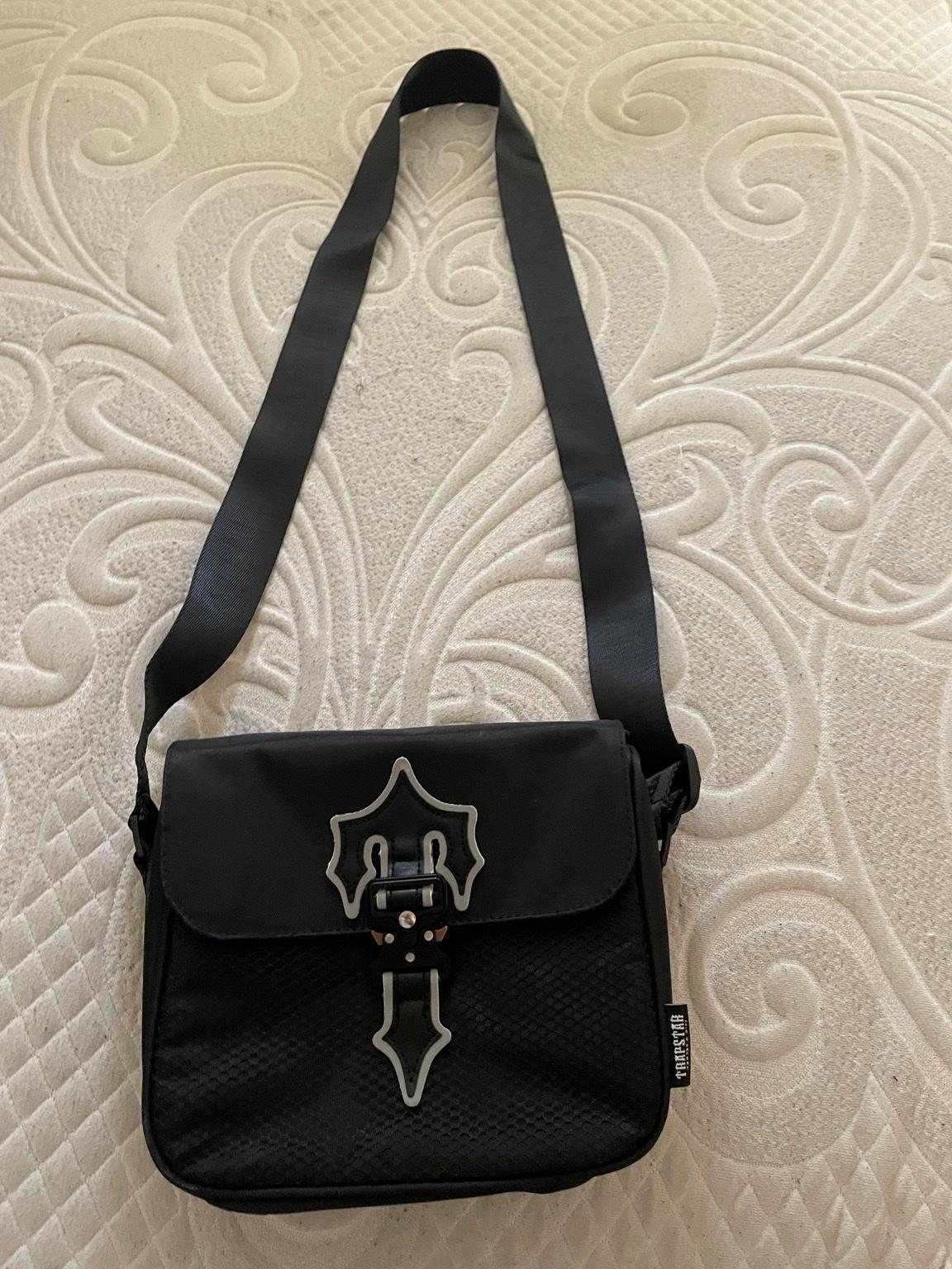 TRAPSTAR BAG 1.0 - BLACK/WHITE in M13 Manchester for £45.00 for sale ...