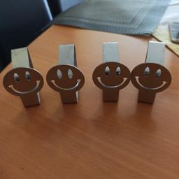 4 Tisch Klammern mit Smile Gesicht