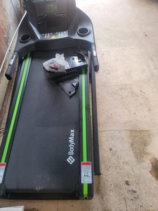 Buy & Sell West Midlands Sandwell - Photos for T60 motivate body max folding treadmill