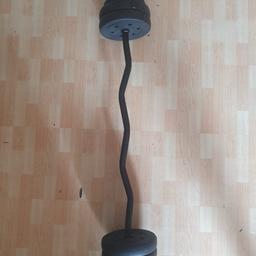long curl bar and weights includes 4.2.5 kg..and 2 x 1.25 kg 12 and half kg all together