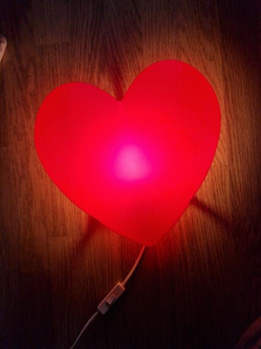 Buy & Sell Leicestershire Oadby and Wigston - Photos for Heart wall light