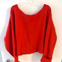 Hi and welcome to this great looking ladies Zara Knit Bow Back Cropped Top Blouse Size Medium in perfect condition thanks