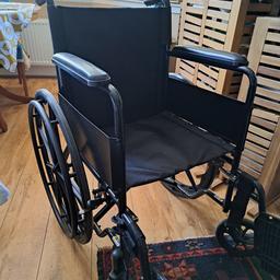Wheelchair in excellent condition. self prepalled. only used for a month when I fractured my ankle. Buyer collects from West Hampstead NW6.